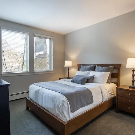 Beautiful Fraser Crossing Founders Pointe Condo With Upgraded Furnishings Condo